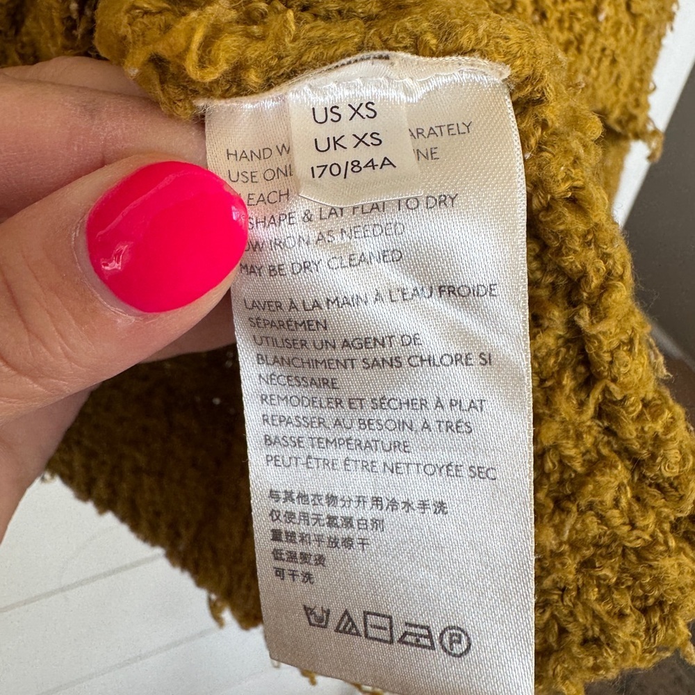 Free People Finders Keepers Moss V-neck Sweater
Size XS - Picture 7 of 9